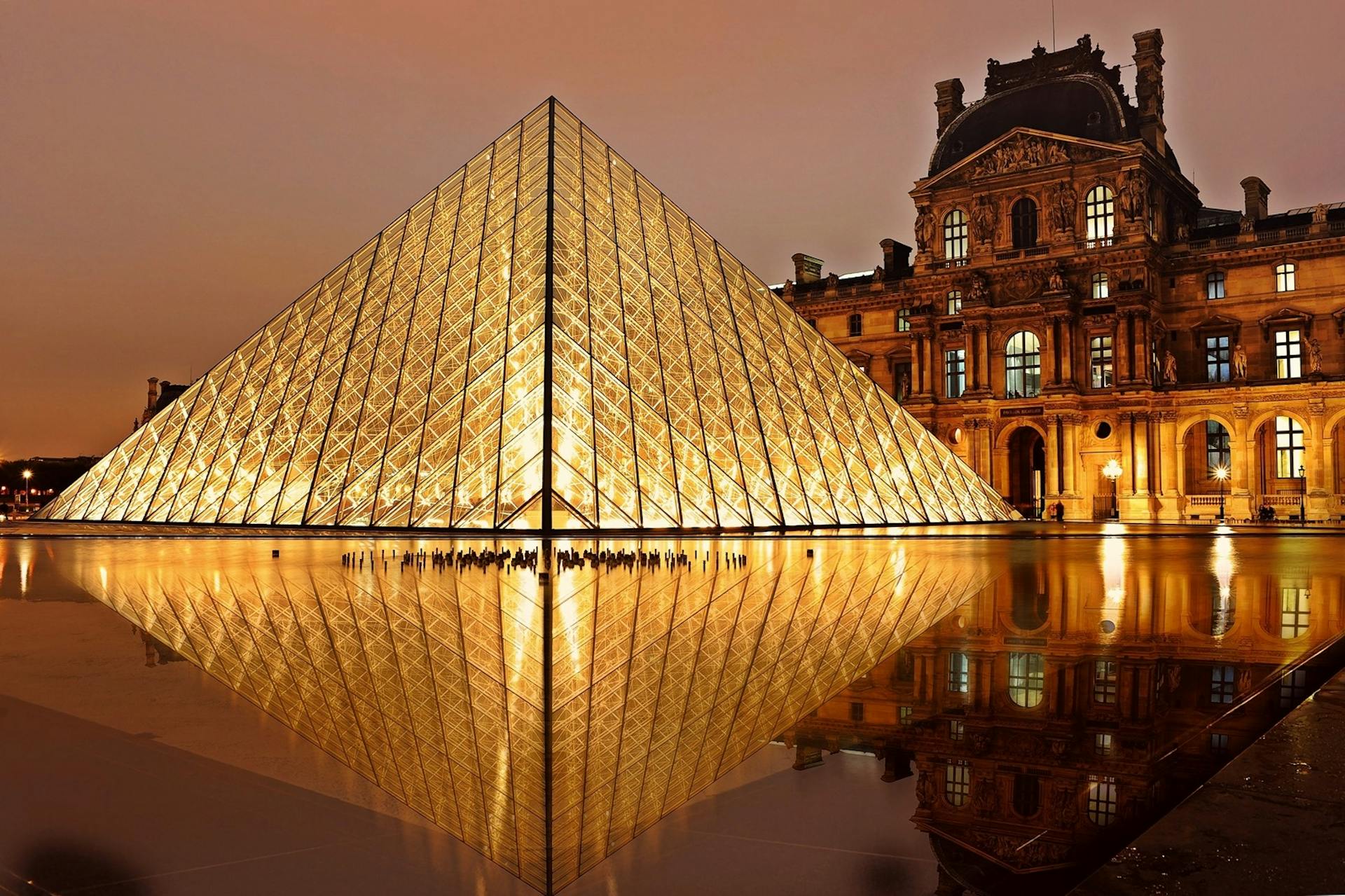 Paris – farmecul etern al orașului luminilor